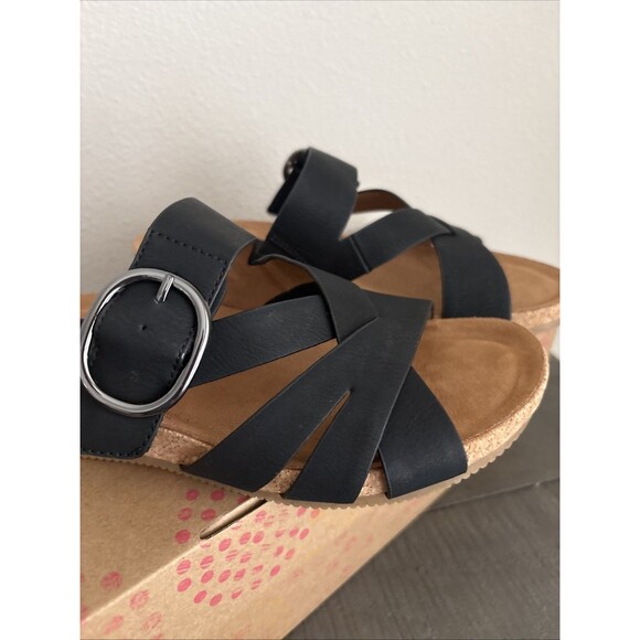 Euro Soft by Softt Gwenda Black Sandals Women's Size 7.5 Open Toe Buckle Closure - Picture 3 of 14